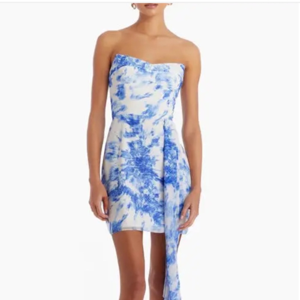 AMANDA UPRICHARD Treasure Strapless Mini Dress